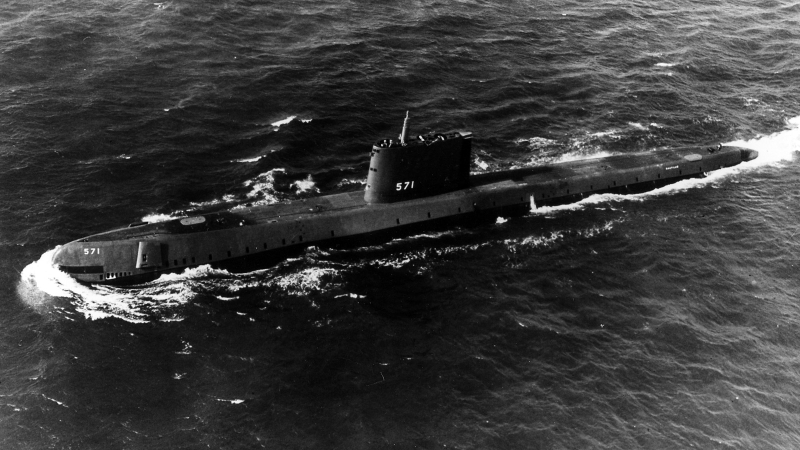 Illustration for article titled The World's First Nuclear Submarine Was Launched 60 Years Ago